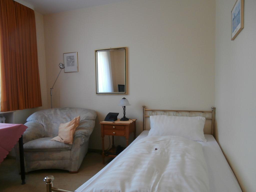 Hotel Hasselbarth Burg auf Fehmarn Kamer foto